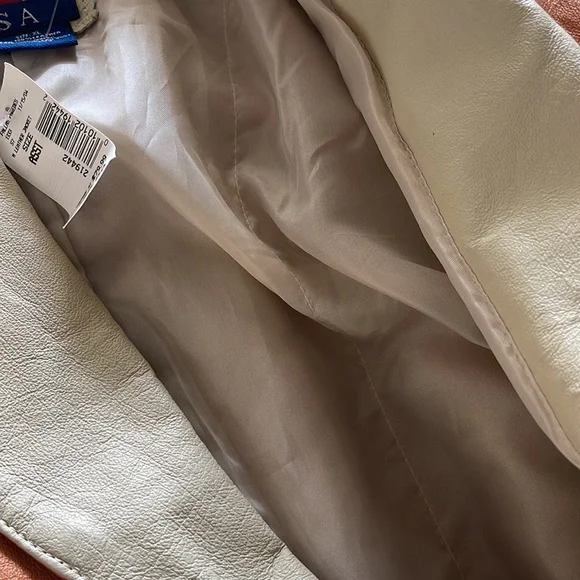 Scorpio color blocked tan and mustard leather jacket - Picture 7 of 8